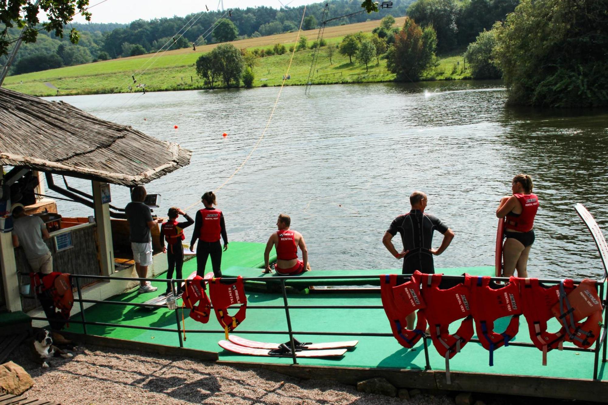 Fh "Baeren Ecke" Am See Im Hessischen Bergland Kirchheim  Exteriér fotografie